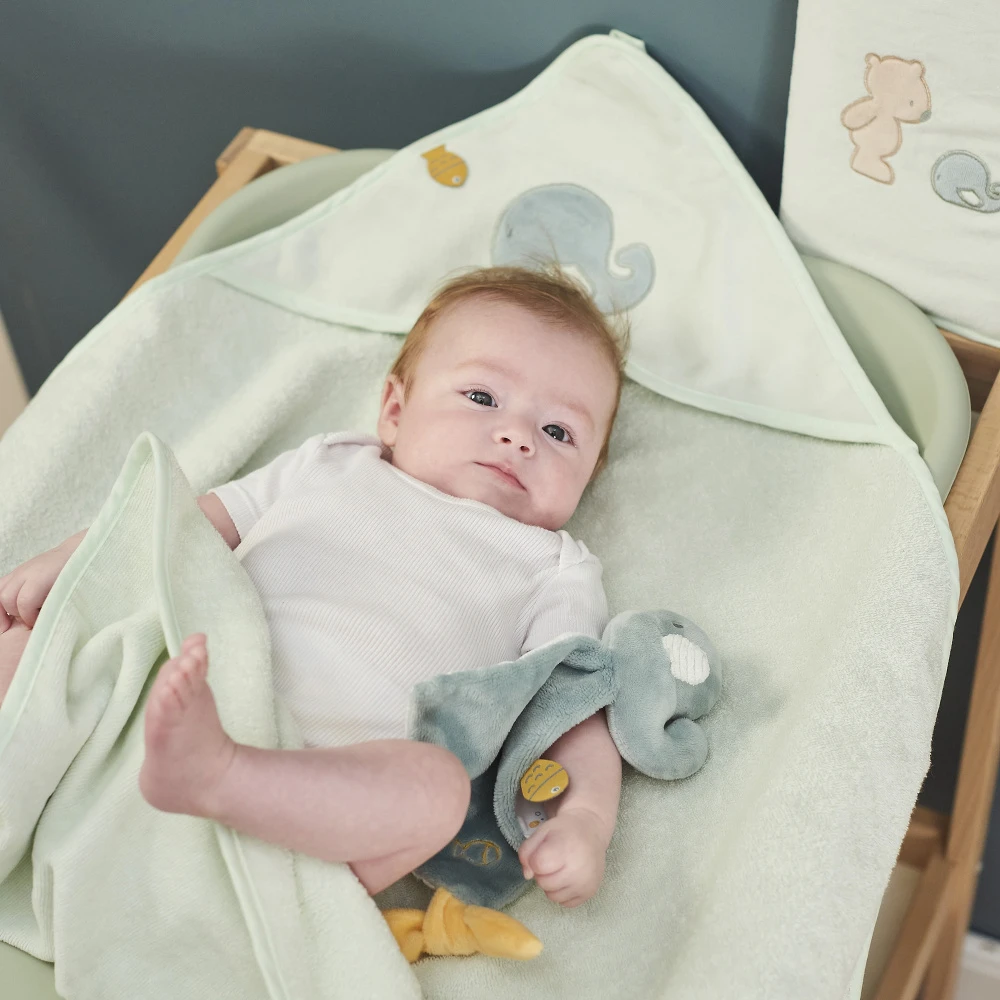 NATTOU Mini Doudou Plat Sally La Baleine 4 NATTOU Mini Doudou Plat Sally La Baleine – Image 2